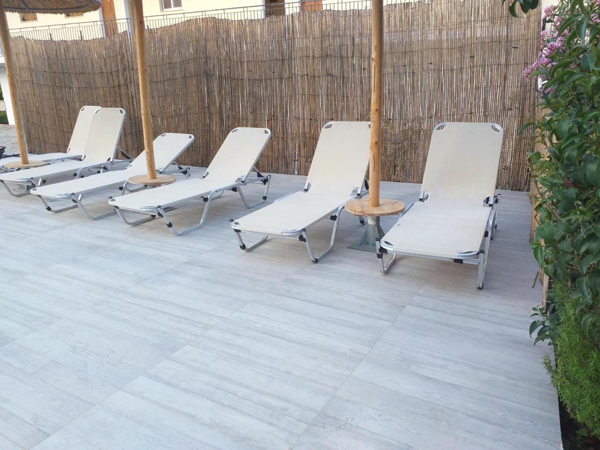 Ψιλή Άμμος Hotel Tolón Buitenkant foto
