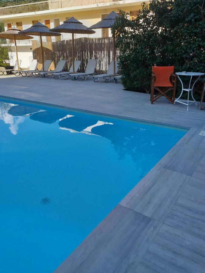 Ψιλή Άμμος Hotel Tolón Buitenkant foto