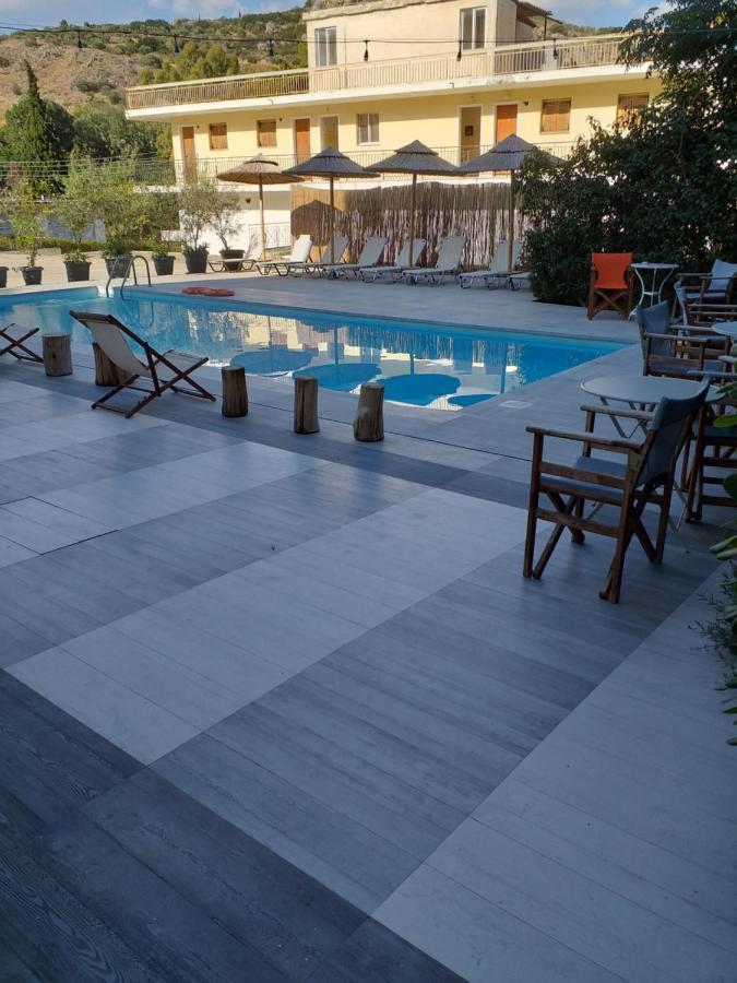 Ψιλή Άμμος Hotel Tolón Buitenkant foto