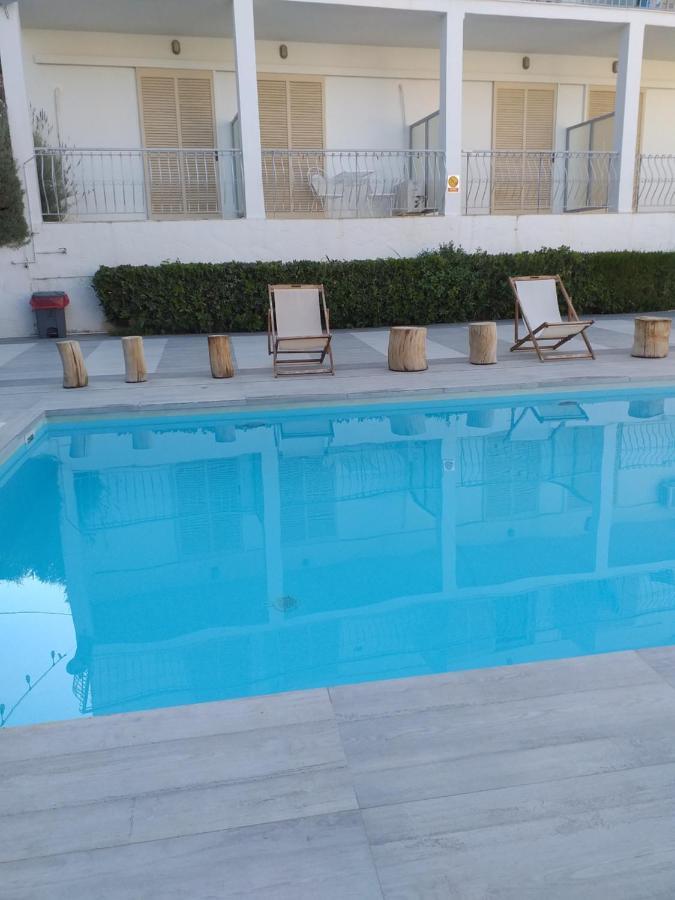 Ψιλή Άμμος Hotel Tolón Buitenkant foto