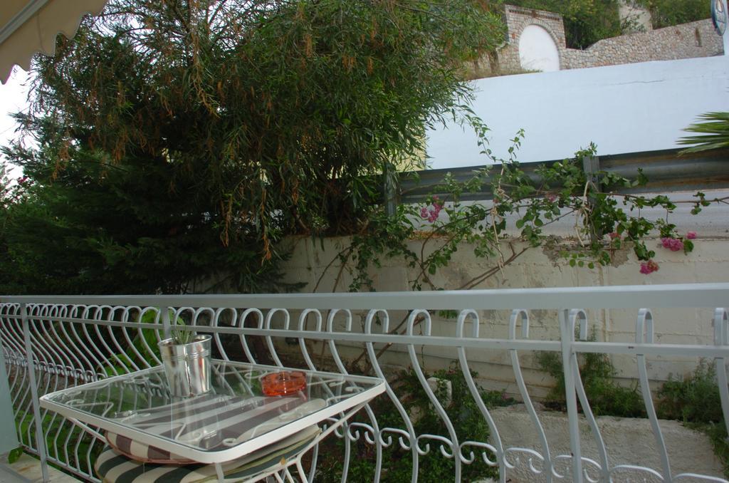 Ψιλή Άμμος Hotel Tolón Buitenkant foto